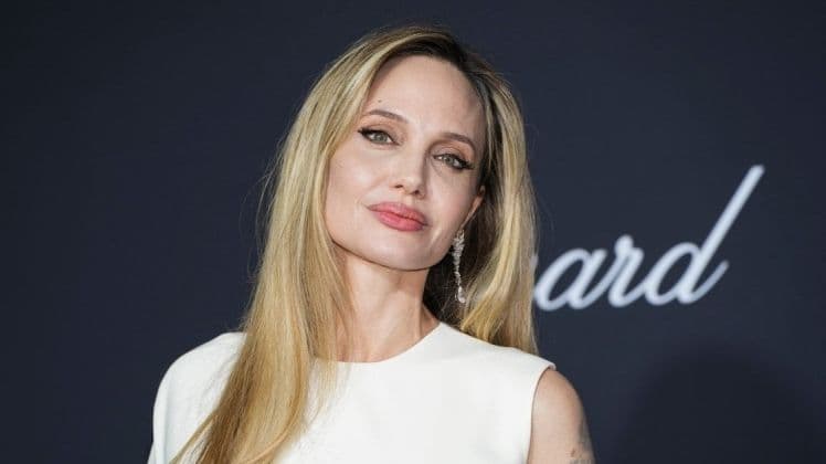 Анджеліна Джолі показала зворушливе відео з Херсона та Миколаєва й підтримала українців